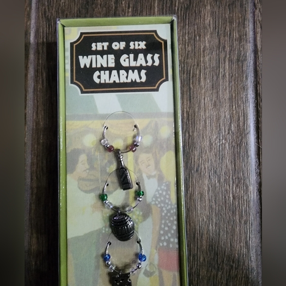 Wine Glass Charms - set of 6 NIB - Picture 2 of 5